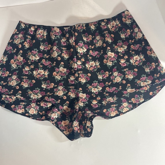 Vintage Cachet pajama short set - Picture 6 of 10